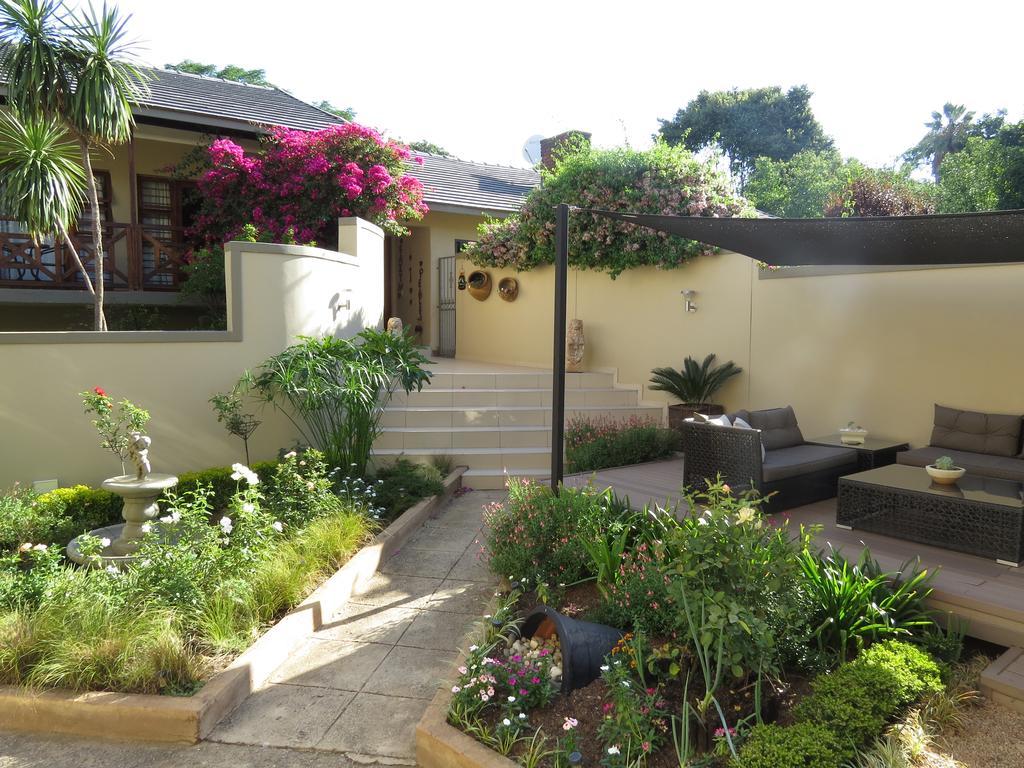Dunton Guest House Johannesbourg Extérieur photo